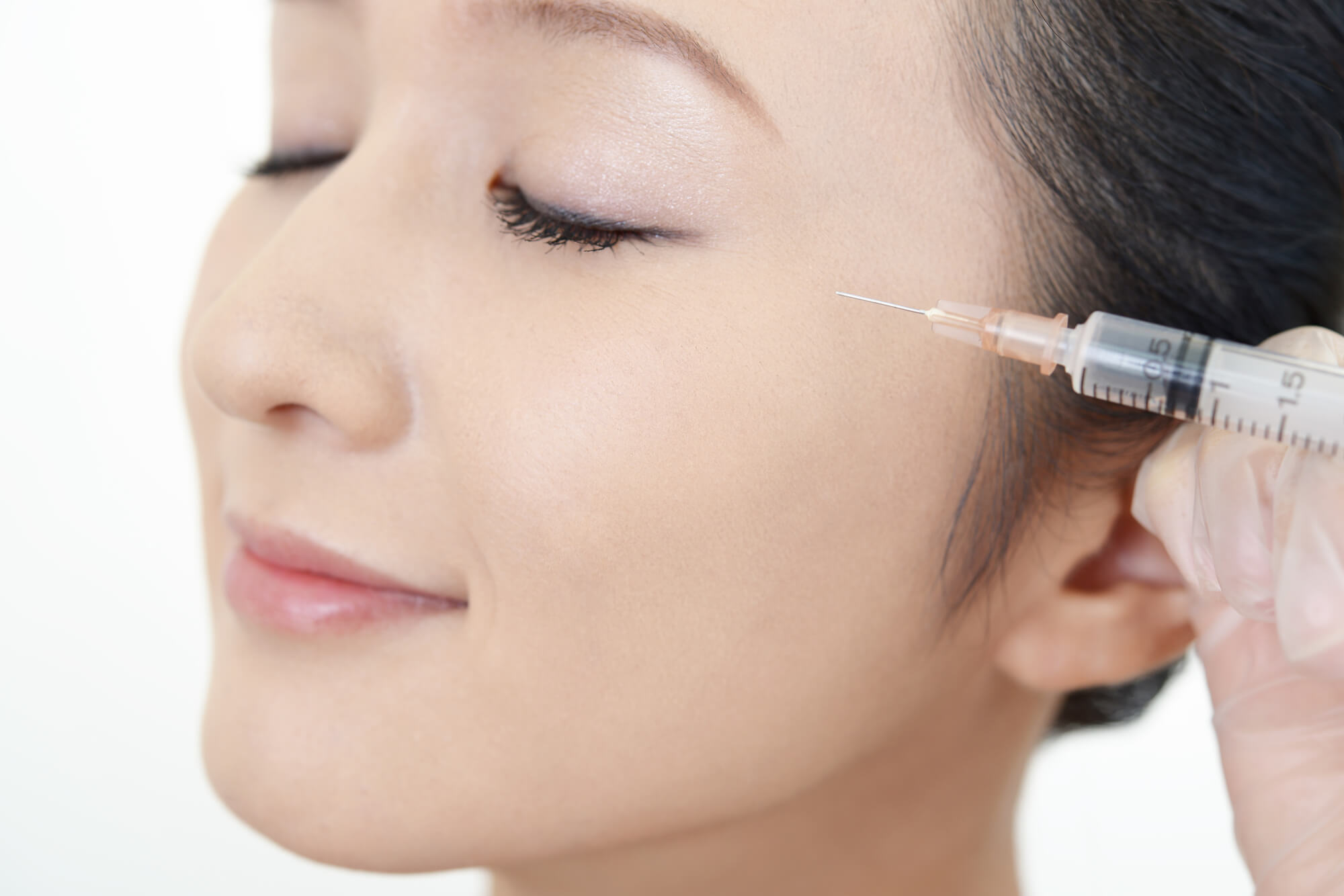 ボトックス注射は小顔治療で人気の高い、美容クリニックでおこなわれている治療