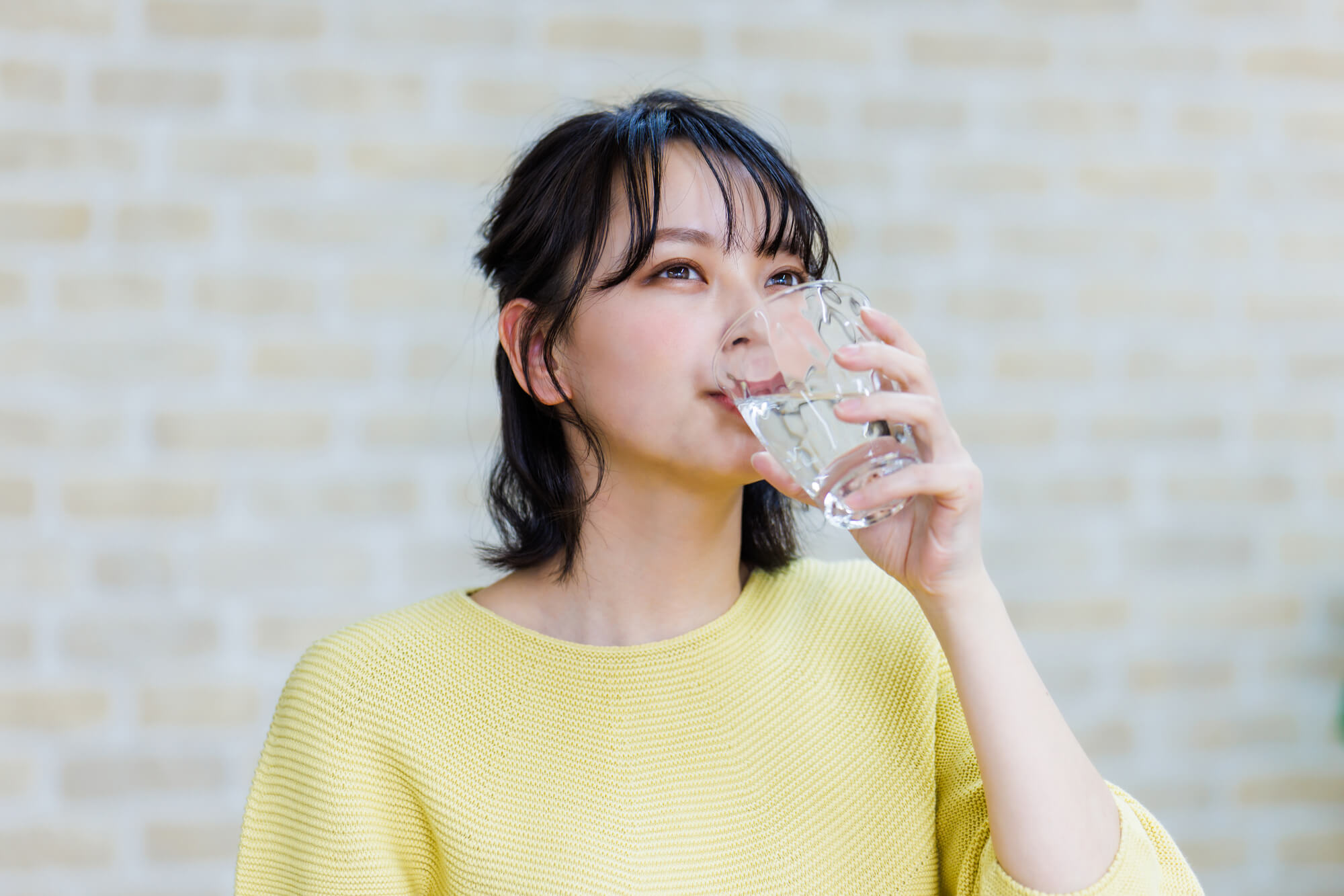 お水を飲むのはなぜ良いのか？